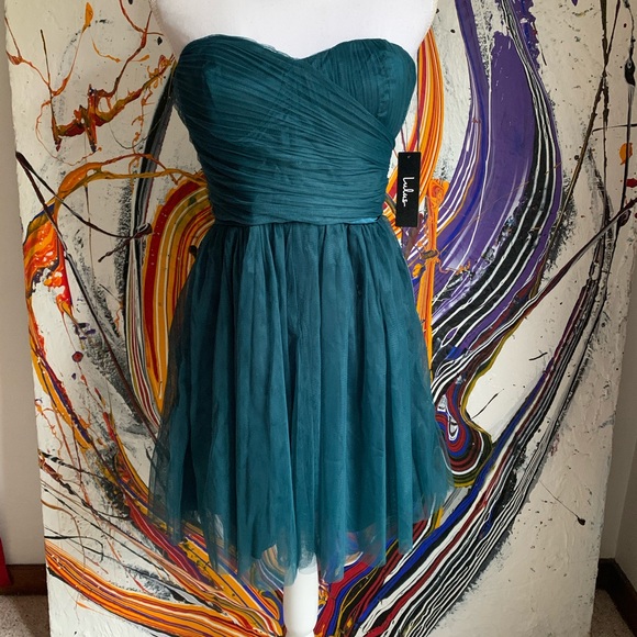 Lulus Dresses & Skirts - Lulu’s tulle green cocktail dress strapless